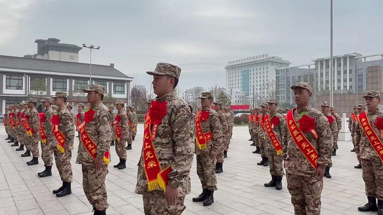 延津县举行2023年春季新兵入伍欢送仪式