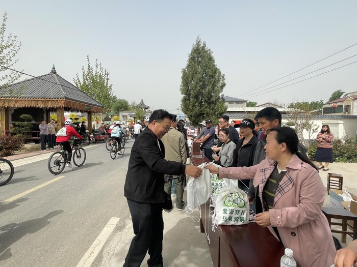 242568035.jpg 242568035.jpg